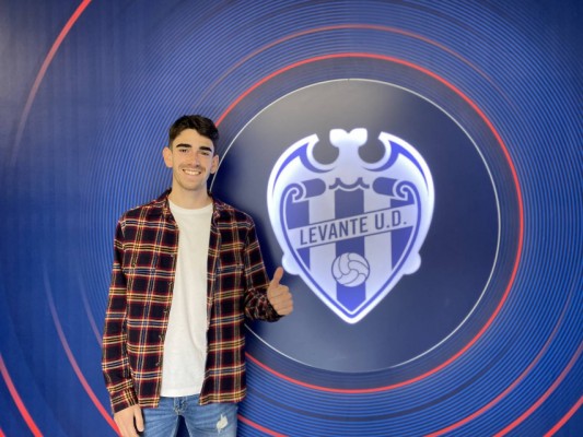 El Atlético Levante ficha al centrocampista Diego Lamadrid

