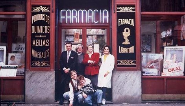 Mediaset i la distòpia de la classe mitjana als barris de la perifèria

