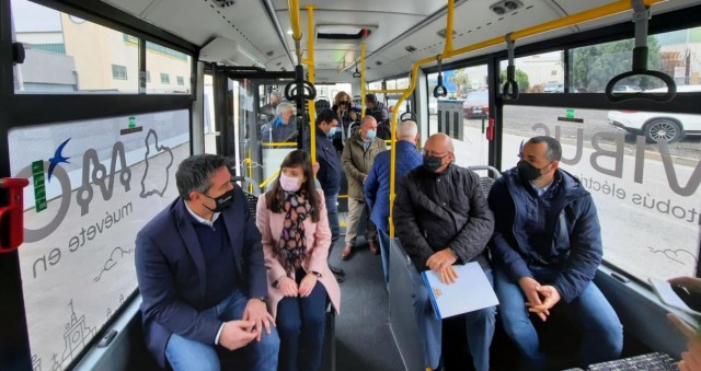 Una nueva línea de autobús dará servicio a los 14.000 empleados del Polígono Industrial Oeste