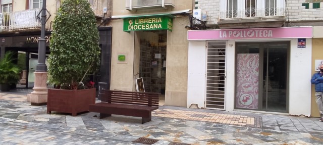 Los gofres con forma de pene llegan a Cartagena: frente a la Iglesia del Carmen y junto a la Librería Diocesana 