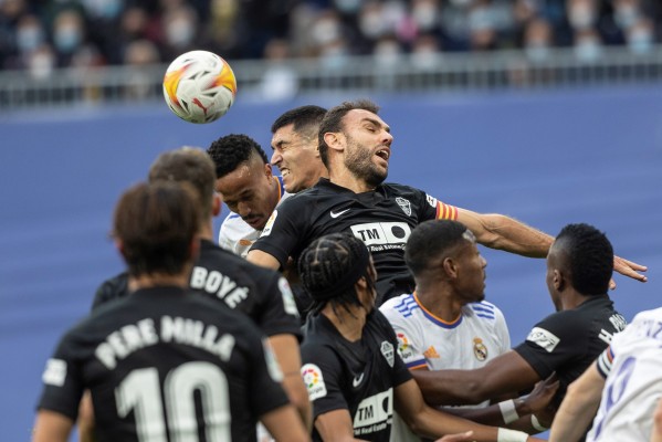 El Elche ve abrirse la primera 'ventana FIFA' del 2022 con 5 puntos de ventaja sobre el descenso
