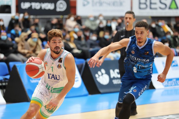 El TAU Castelló pone fin a su mala racha con una gran victoria en la pista del Gipuzkoa (69-77)