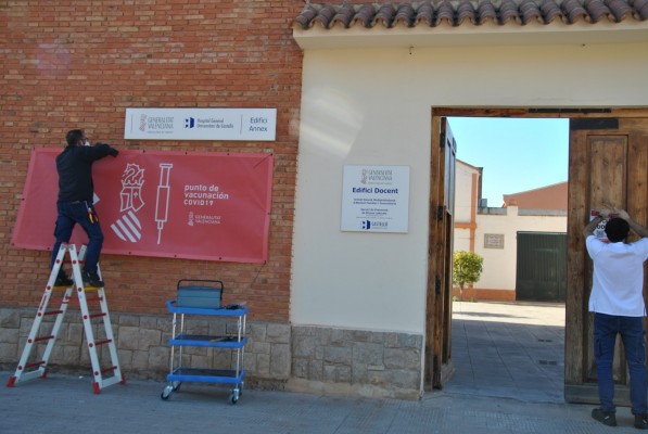 Un nou espai de vacunació front al General substitueix a l'hospital de campanya des d'aquest dilluns