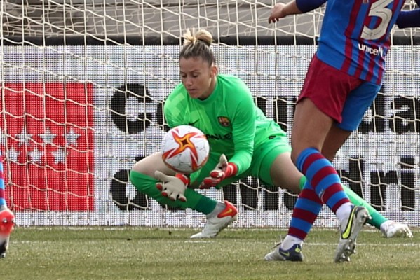 Sandra Paños conquista la Supercopa con el Barça