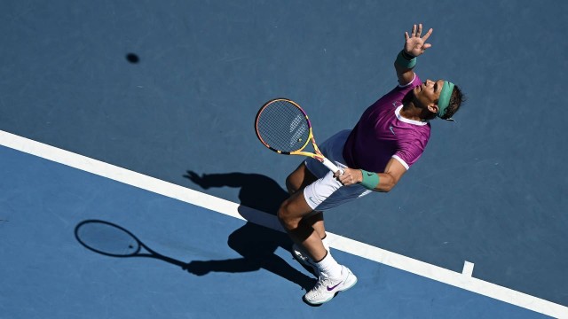 Nadal se impone al zurdo Mannarino tras un vibrante primer set
