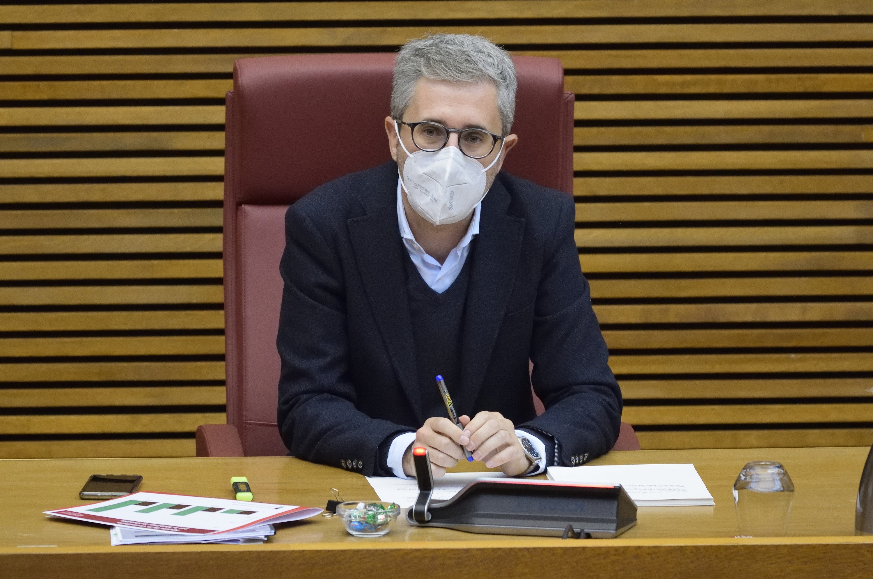 Arcadi España llama a convertir la vivienda en el 