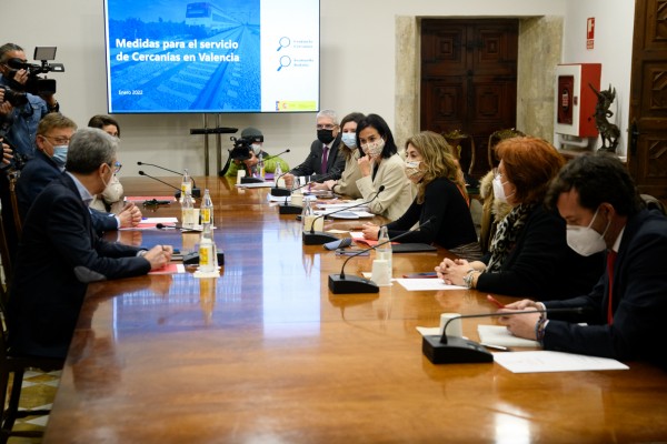 La vigilancia de Cercanías debuta con una semana de mejoría del servicio y con 'maquillaje'