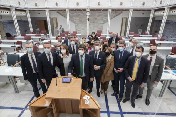Goteras en la Asamblea Regional  
