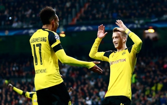 Benfica y Dortmund inician una lucha igualada por estar en cuartos
