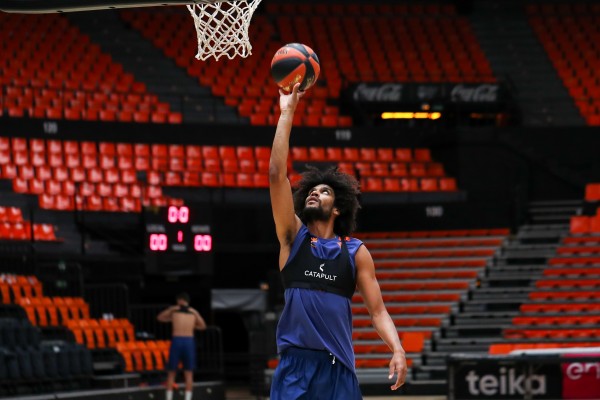 La convocatoria de Labeyrie con Francia avanza una nueva desbandada en Valencia Basket