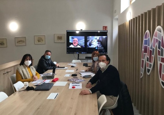 L'Horta Sud creará una agencia de servicios para mejorar su competitividad empresarial