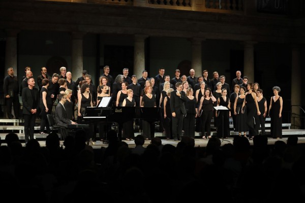 Aielo de Malferit se estrena como capital cultural con un concierto del Cor de la Generalitat