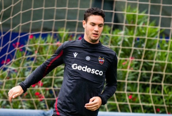 Vukcevic puede rescindir su contrato con el Levante