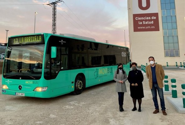 Una nueva parada en el Campus de la Salud de refuerza la conexión por autobús entre El Palmar y Alcantarilla 
