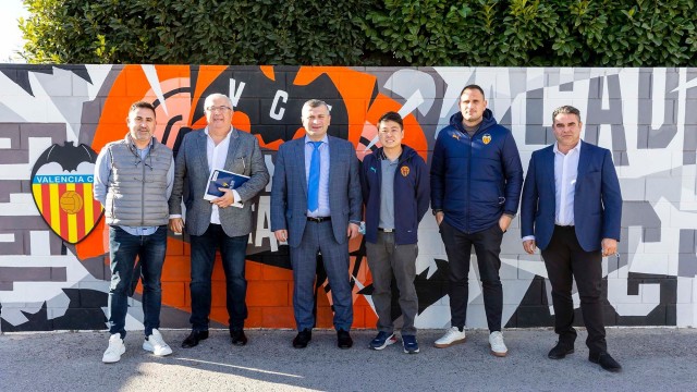 El Valencia firma un acuerdo de colaboración con el Saburtalo FC de Georgia