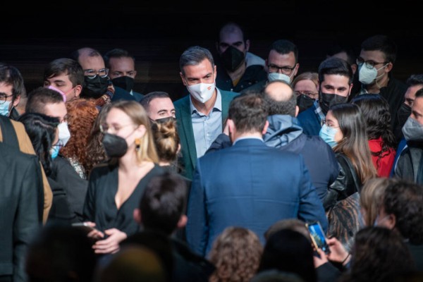 El bipartito de Alicante insta a Sánchez a ejecutar infraestructuras pendientes; el PSOE avala su plan de vivienda