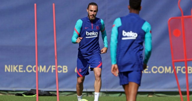 El Valencia valora la opción de Mingueza