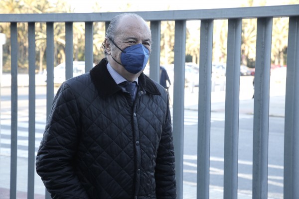 Ripoll (PP) niega haber recibido presiones ni regalos para la adjudicación del Plan Zonal de la Vega Baja