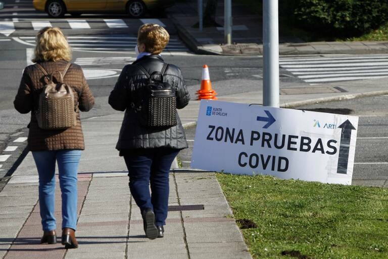 Más de 2.200 personas en la Comunitat piden la baja telemática por covid desde el viernes
