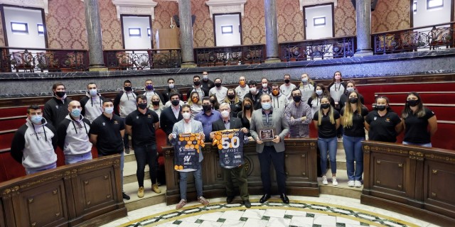 Les Abelles celebran su 50 aniversario en el Ayuntamiento de Valencia 
