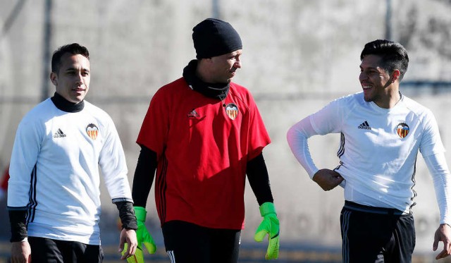 Gayá, Orellana y Enzo Pérez empiezan la semana 'tocados' 
