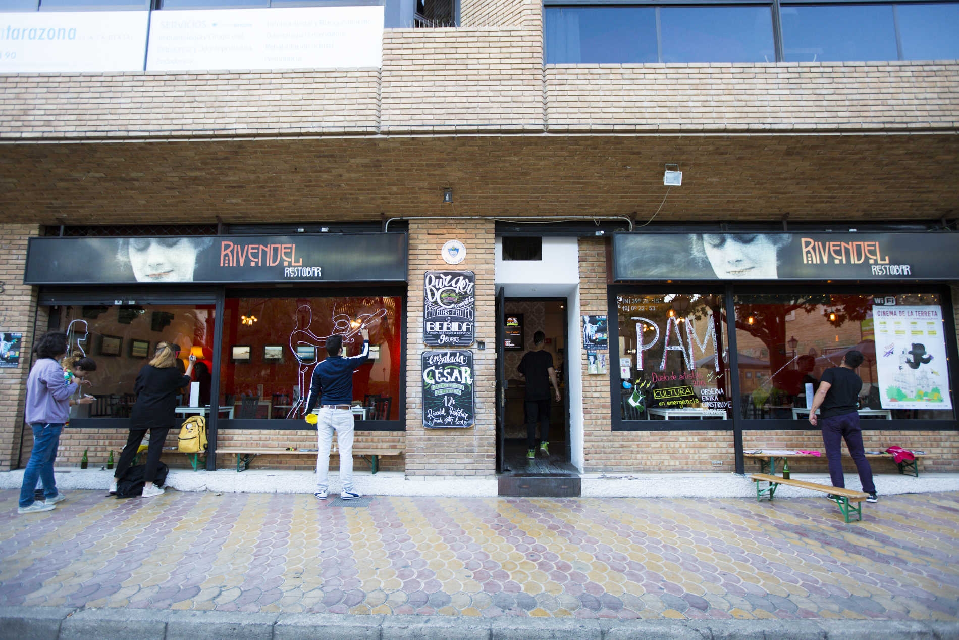 Cuentas pendientes y promesas por cumplir: un viaje por la cultura valenciana que no llega