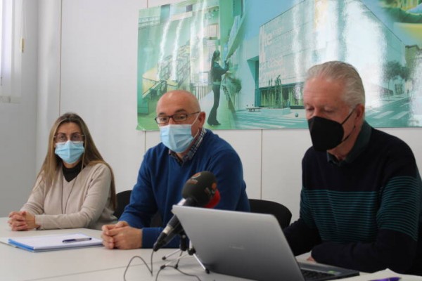 San Vicente aprueba sus cuentas con la oposición dividida entre el apoyo y el adjetivo 