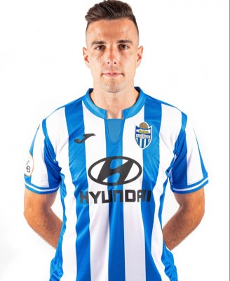 El Alcoyano vuelve a entrenar en grupo con la novedad del regreso de Toni Gabarre
