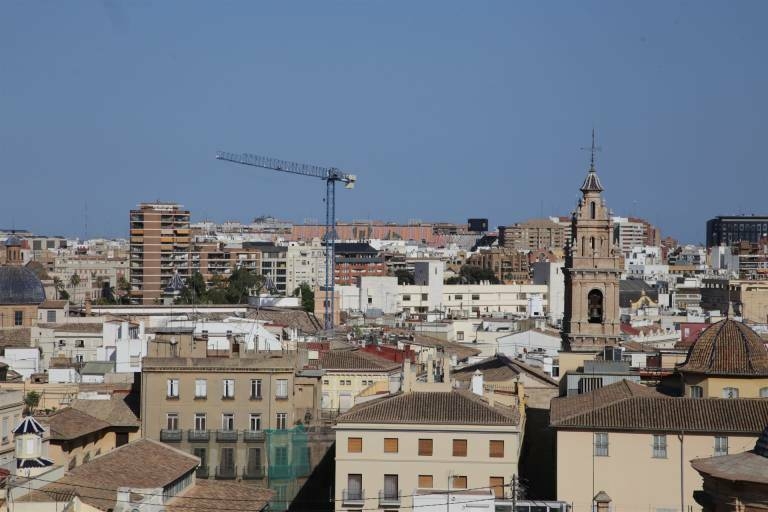El Gobierno aprobará este martes el plan de vivienda y el bono joven de alquiler
