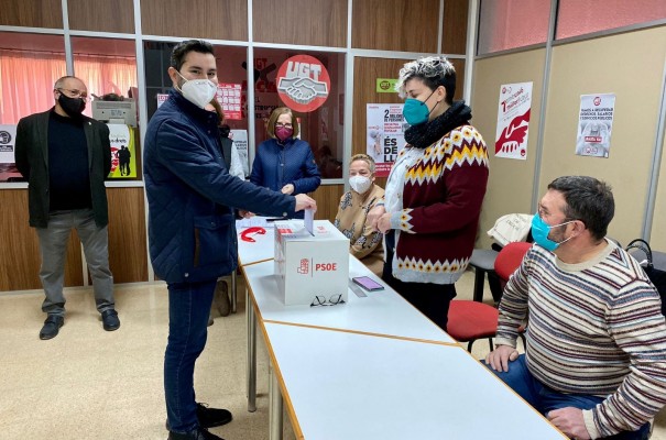 Vuelco en el PSPV de Castellón: Samuel Falomir gana las primarias con el 52,7%