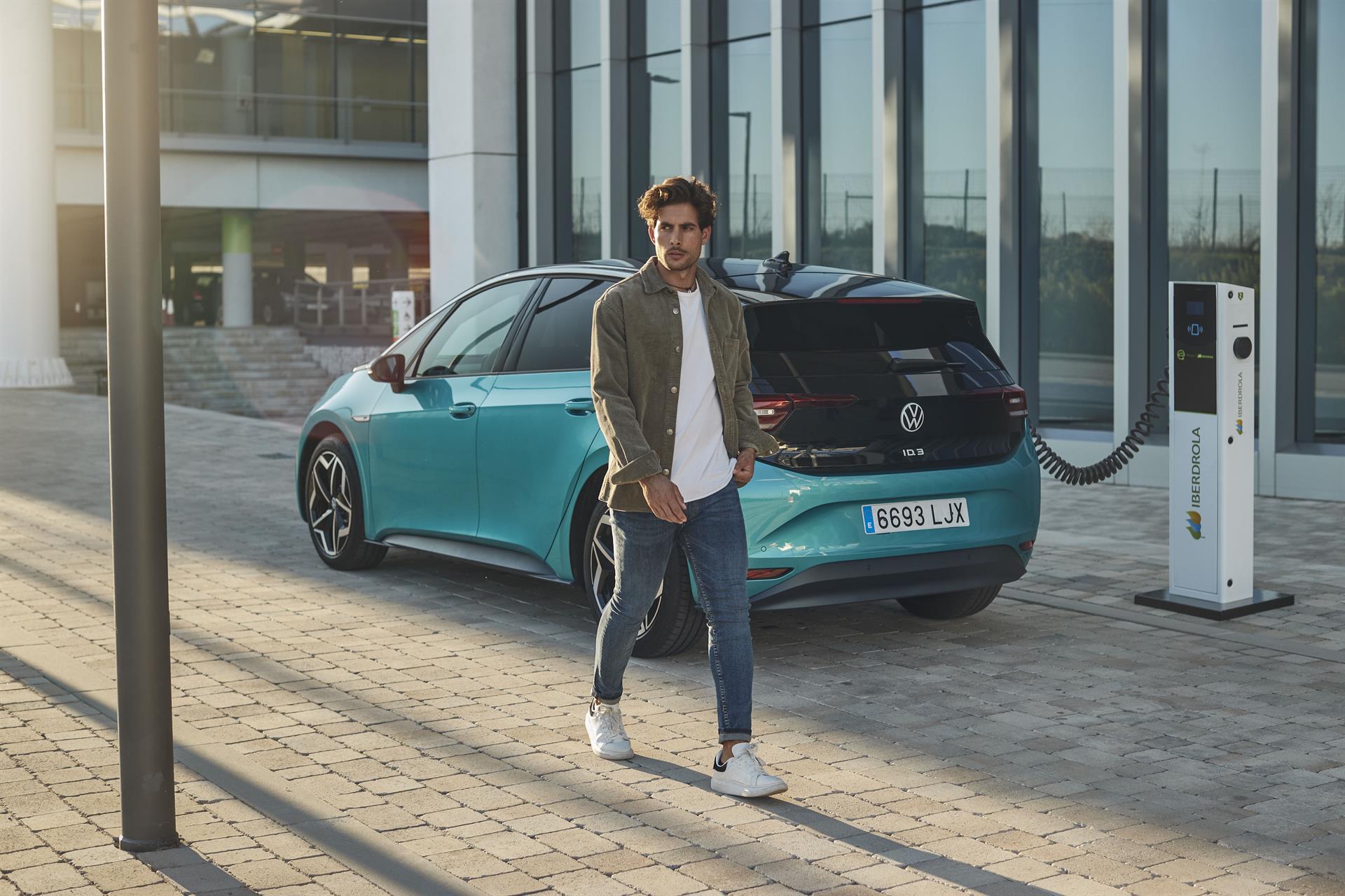 El grupo Volkswagen avanza en su estrategia New Auto: en 2021 duplicó los vehículos eléctricos