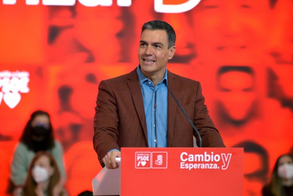 Sánchez ata en corto las finanzas del PSOE: más control interno y prohibición de endeudarse