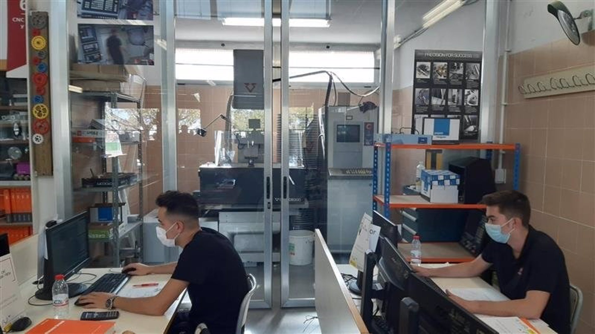 Educación activará el próximo curso 200 ciclos de FP y quiere ampliar el de Aeronáutica en Castellón
