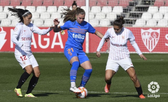 El Valencia acumula una nueva derrota en Sevilla