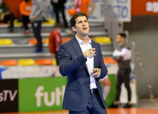 Duda, entrenador y mánager general del Jimbee, amplía dos años su contrato 