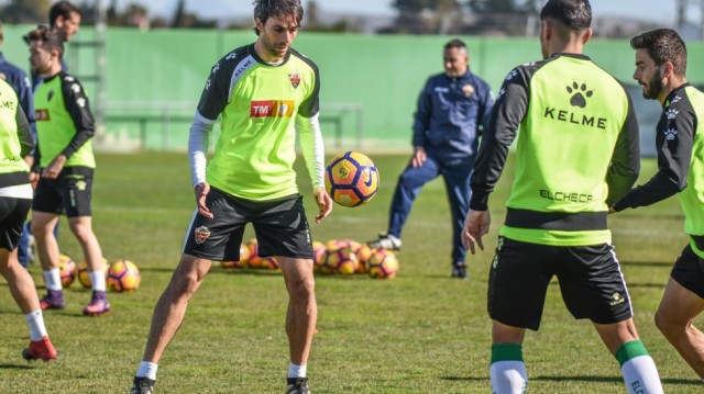 Pelegrín admite que el Elche afronta con respeto la visita al Lugo