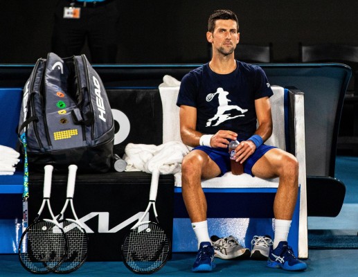 Djokovic, detenido en Australia a la espera de la audiencia con el Tribunal Federal