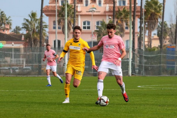 Borja Galán debuta con el Hércules, que dará la próxima semana una baja a otro sénior

