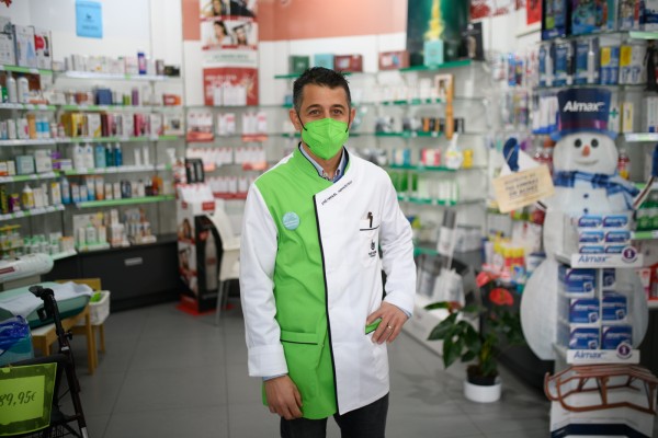 Una cuarta parte de las farmacias valencianas se apunta a colaborar con Sanidad