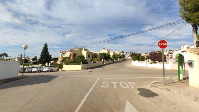 Vives Dalmau inicia la obra de la rotonda de Les Fonts de Benitatxell para acabar con años de inseguridad