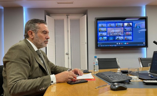 Madrid pregunta por qué el Gobierno entrega 9 millones de los fondos a 