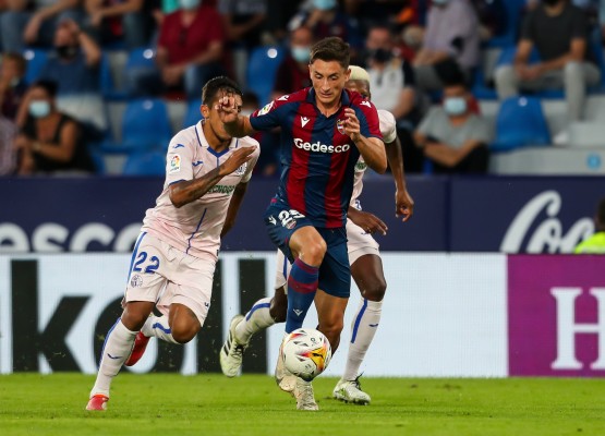 El Levante abre la puerta del mercado 
