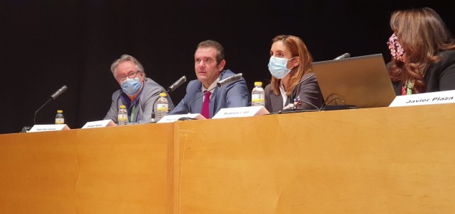 Hefame apuesta por la descentralización sanitaria para delegar servicios en las farmacias