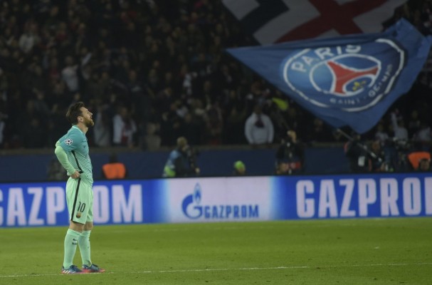 El Barça toca fondo en París