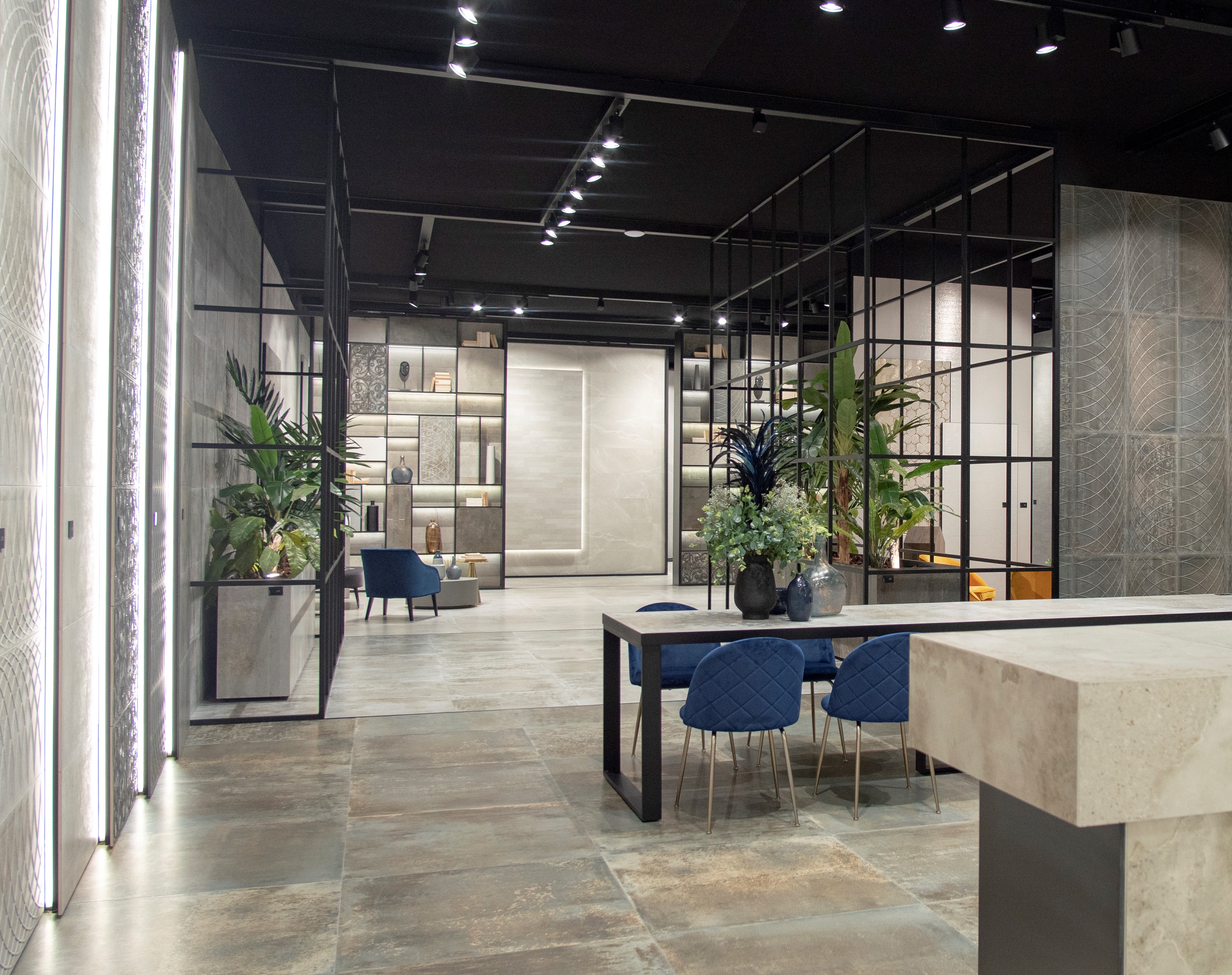 Saloni consigue el premio Showroom Top Design por la iluminación de su exposición 'The Gallery'