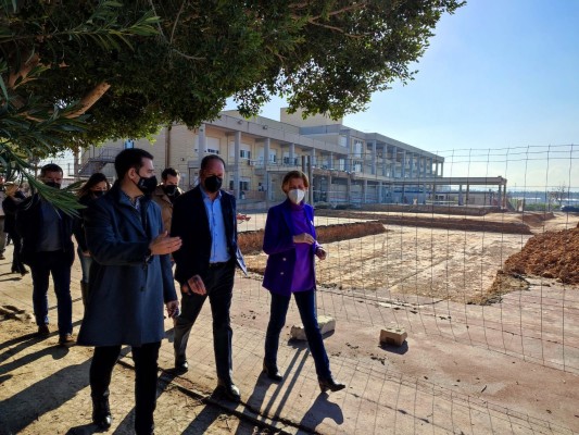 Educación propone ampliar en 20 millones la partida de Edificant a Orihuela y construir un nuevo colegio en la costa