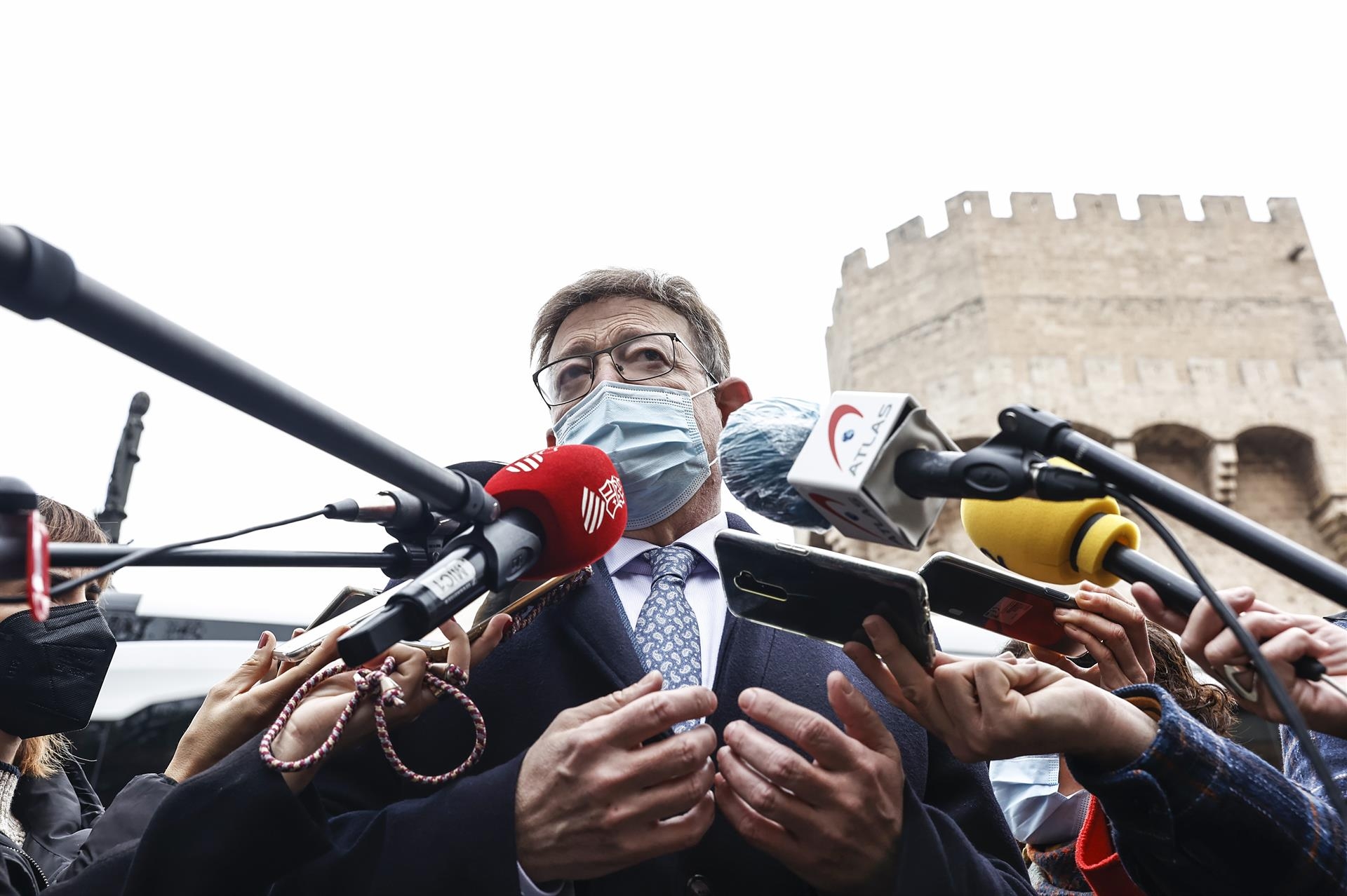 Puig no ve razonable que las farmacias puedan cobrar por los test 