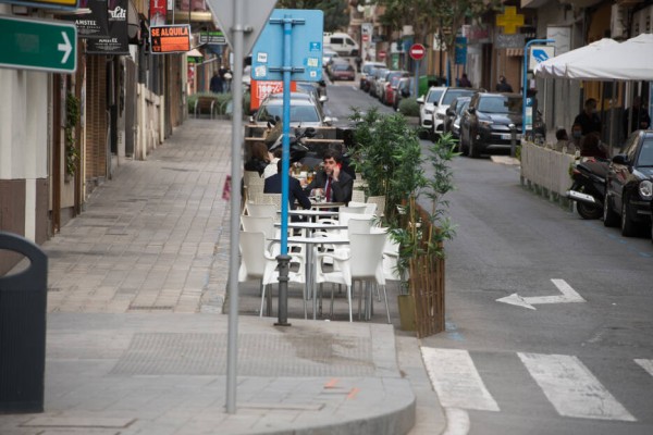 Alicante busca soluciones ante el fin del 'permiso covid' para ampliar las terrazas de la hostelería