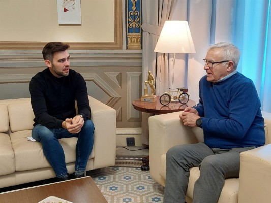 Ribó apuesta por Papi Robles para relevar a Fran Ferri en Les Corts: 