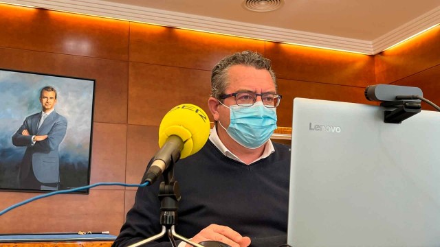 Toni Pérez arremete contra Toni Francés por las ayudas Paréntesis y culpa a las bases del Consell 
